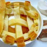 壺焼きアップルパイのアイス＆生クリーム添え